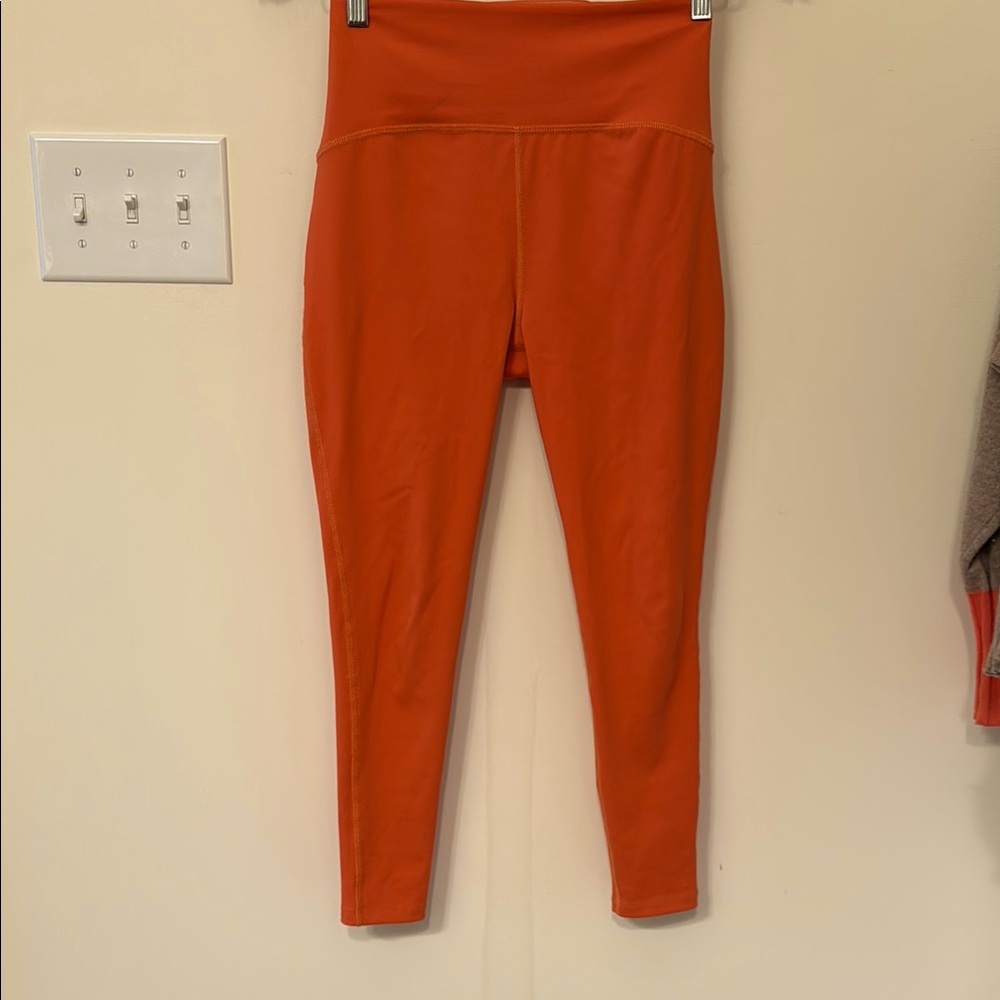 Beyond Yoga Caught In The Midi High Waisted Legging